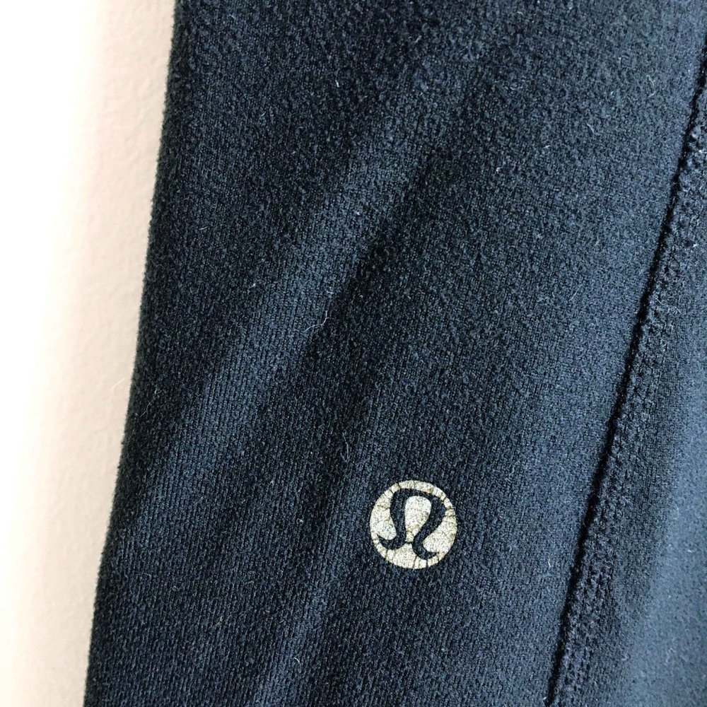 ⚡️SOLD⚡️ lululemon high-rise groove pant - size 6 - Picture 6 of 8
